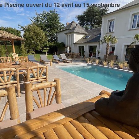 Bed and Breakfast Le Petit Manoir Farceaux Экстерьер фото