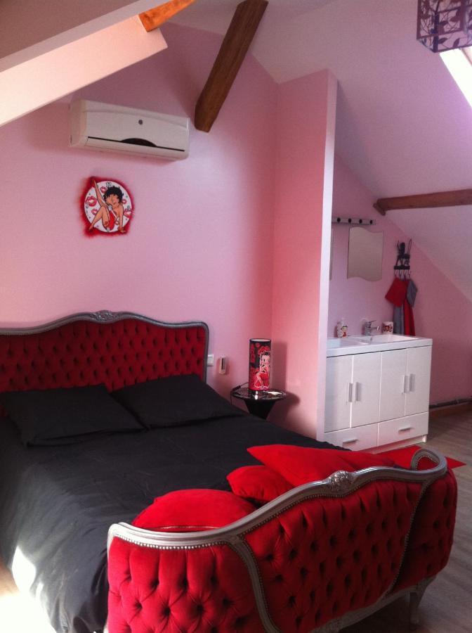 Bed and Breakfast Le Petit Manoir Farceaux Экстерьер фото