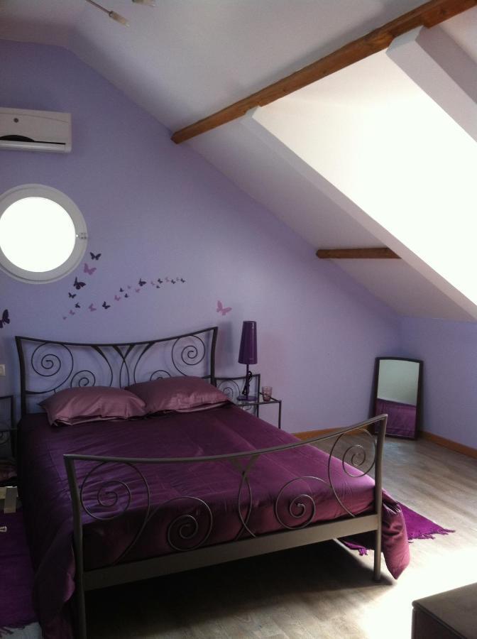 Bed and Breakfast Le Petit Manoir Farceaux Экстерьер фото