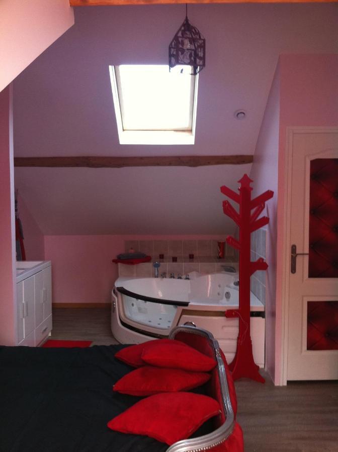 Bed and Breakfast Le Petit Manoir Farceaux Экстерьер фото