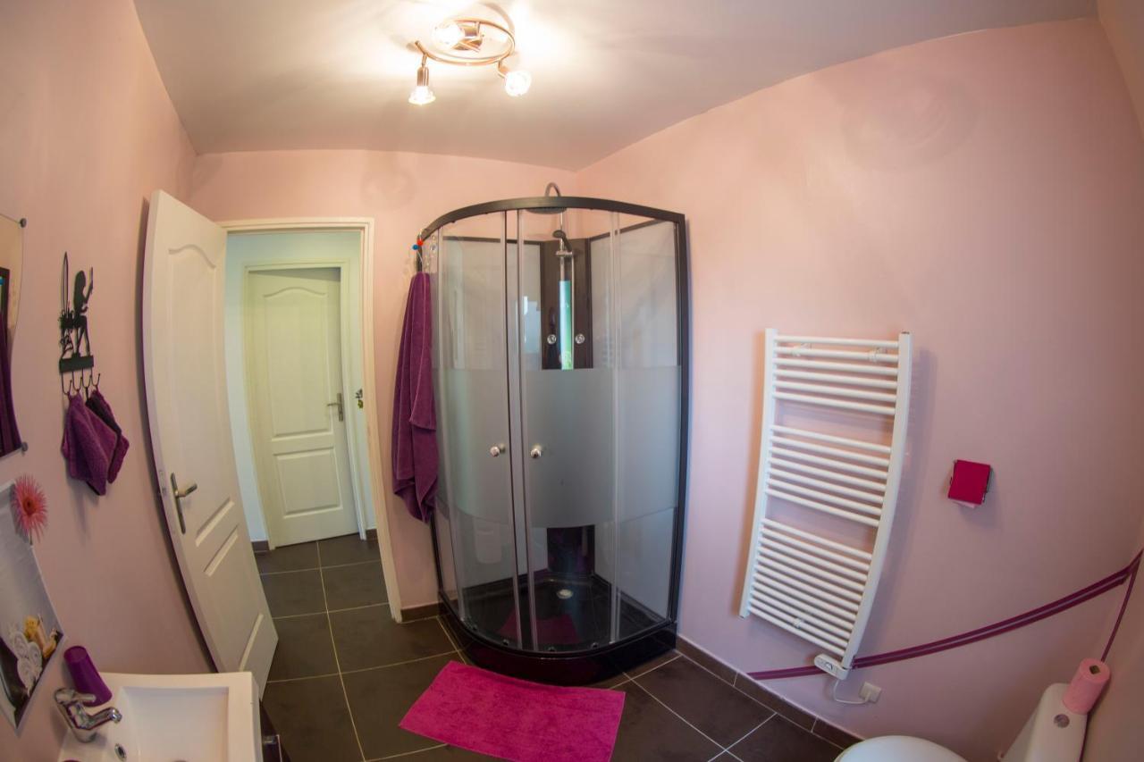 Bed and Breakfast Le Petit Manoir Farceaux Экстерьер фото