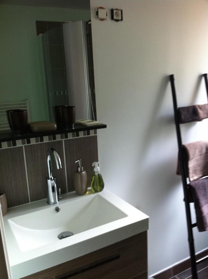 Bed and Breakfast Le Petit Manoir Farceaux Экстерьер фото